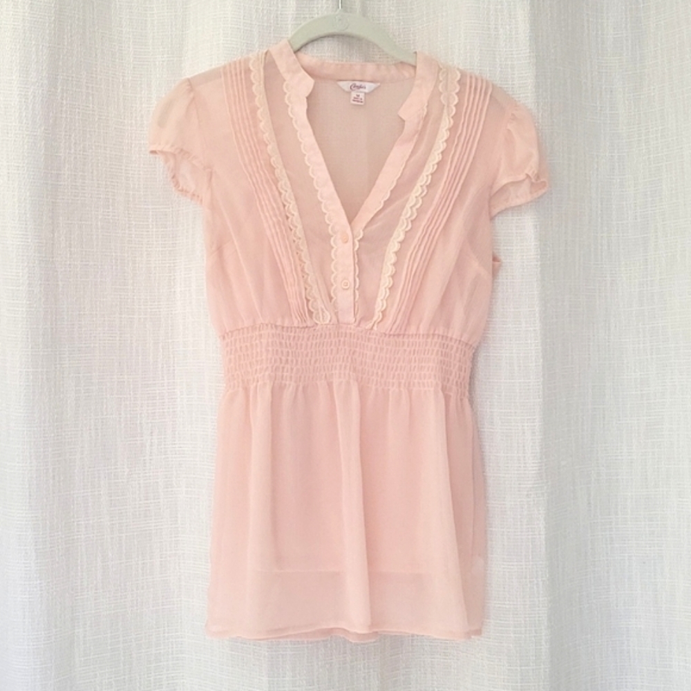 Candie's light pink top